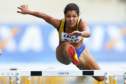 Laís Rodrigues, do 100 m com barreiras / Foto: Wagner Carmo / CBAt