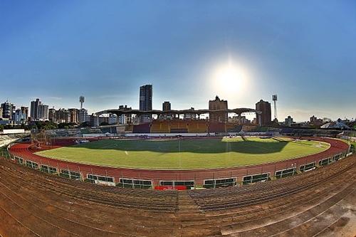 Estádio Willie Davids, em Maringá / Foto: Wagner Carmo / CBAt