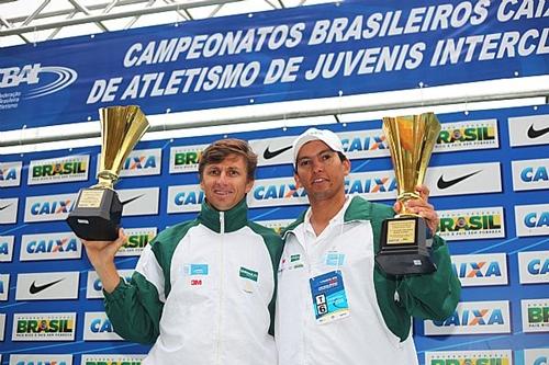 Orcampi/Unimed recebe os troféus / Foto: Fernanda Paradizo / CBAt