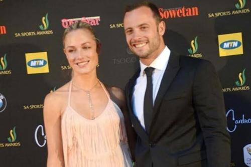 Pistorius e a namorada, morta em 2013 / Foto: Divulgação