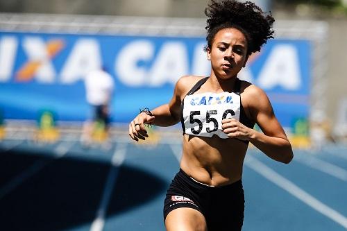 Mariana Estevão, nos 100 e 200 m / Foto: Fernanda Paradizo (CBAt)