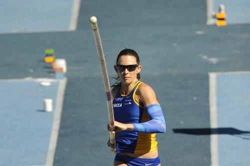 Na penúltima prova antes da disputa olímpica, saltadora do Clube de Atletismo BM&FBOVESPA sobe ao pódio de uma etapa da liga pela primeira vez no ano; próxima prova é em Londres, em 23 de julho / Foto: Agência Luz/BM&FBOVESPA