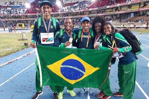 Vitória foi no revezamento 4x400 m misto em Nairóbi, no Quênia / Foto: Divulgação CBAt