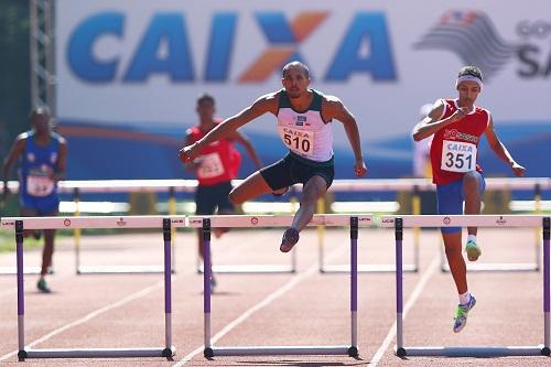 Eduardo de Deus ganhou prata nos 110 m com barreiras em Liège / Foto: Wagner Carmo/CBAt