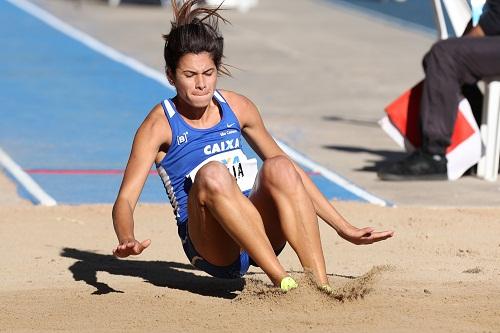 Os três integrantes da B3 Atletismo competem no arremesso do peso, 800 m e salto triplo, respectivamente, no Estádio Rainha Elizabeth II, em Londres, neste sábado (5/8/2017) / Foto: Osvaldo F./B3 Atletismo