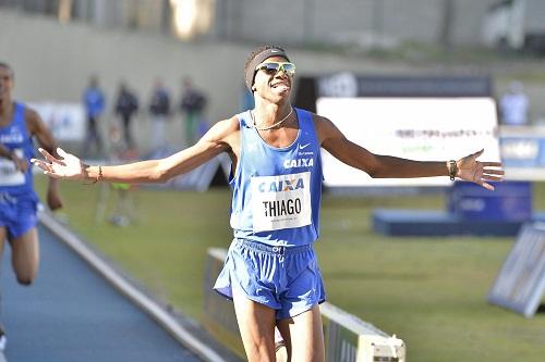 Em sua primeira participação no Mundial adulto, meio-fundista da B3 Atletismo brilha em Londres e corre por medalha na terça-feira (8/8/2017); Márcio Teles luta nesta segunda por vaga na final dos 400 m com barreiras / Foto: Osvaldo F./B3 Atletismo