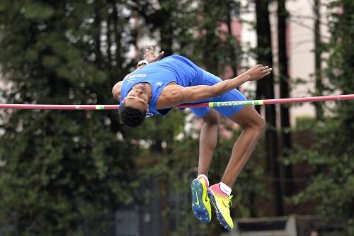 Integrantes da B3 Atletismo disputam o decatlo, o salto em altura e o lançamento do disco em Londres nesta sexta-feira (11/8/2017) / Foto: Osvaldo F./B3 Atletismo