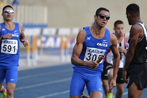 Velocistas Vitória Rosa, Alexander Russo e Hugo Balduíno, comandados pelos técnicos Katsuhico Nakaya e Evandro Lázari, todos da B3 Atletismo, disputam eliminatórias neste sábado (12/8/2017), penúltimo dia de provas / Foto: Osvaldo F./B3 Atletismo