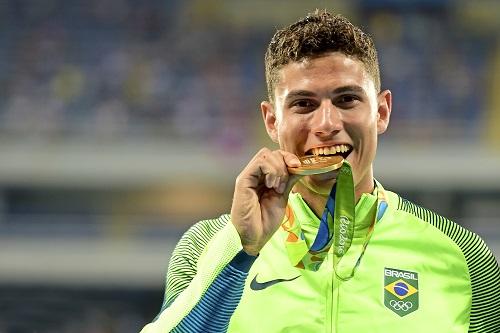 De olho no Mundial Indoor, atleta faz o salto com vara em Berlim nesta sexta-feira / Foto: Wagner Carmo/CBAt