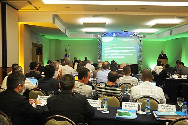 Em encontro realizado em Manaus, com representantes do Ministério, Governos Estaduais e Prefeituras, a CBAt apresentou o MiniAtletismo / Foto: César Catingueira/CBAt