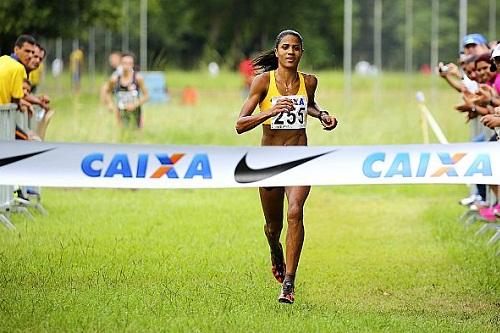 Juliana dos Santos, campeã do adulto / Foto: Wagner Carmo/CBAt