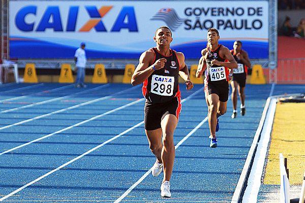 Felipe Vinícius dos Santos: ouro no octatlo no Brasileiro Caixa de Menores / Foto: Wagner Carmo/CBAt