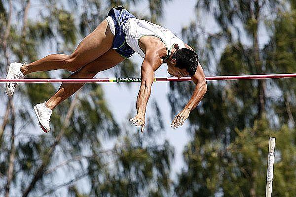 Fábio Gomes da Silva disputa a final do salto com vara na segunda a noite (horário do Brasil) em Daegu  / Foto: Inovafoto/CBAt