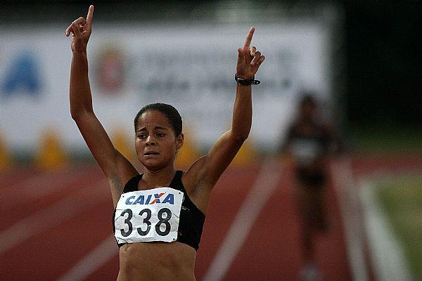 Tatiele Roberta de Carvalho será uma das atrações no Campeonato Brasileiro Sub 23  / Foto: Marcelo Ferrelli/CBAt