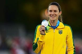 Fabiana Murer, aniversariante, em mais um Mundial Indoor / Foto: Wagner Carmo/CBAt