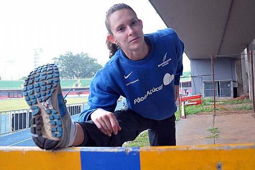 Fabiana pronta para estreia em 2012/ Foto: Dorival Rosa/CBAt