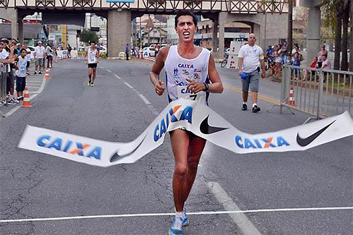 Caio Bonfim em Blumenau / Foto: Eraldo Schnaider/CBAt