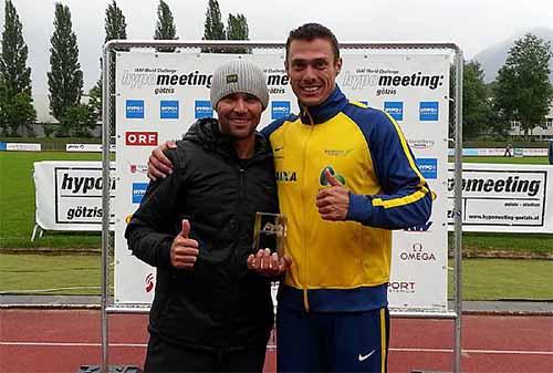 O técnico EdemarAlves e Chinin, na Áustria  / Foto: Divulgação