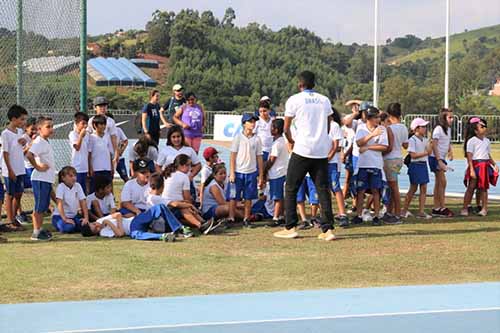 Crianças em visita ao CNDA   / Foto: Divulgação/CBAt