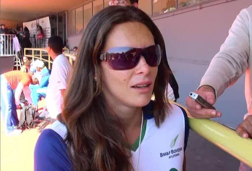 A brasileira Fabiana Murer, campeã mundial indoor do salto com vara, retoma as competições nesta sexta-feira, dia 5 de Agosto, como uma das atrações do Aviva Grand Prix de Londres, no Crystal Palace Stadium, na capital inglesa / Foto: Esporte Alternativo