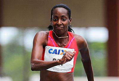 Mabel Gay já está em Fortaleza para o GP Caixa Unifor 2012 / Foto: Wagner Carmo/CBAt