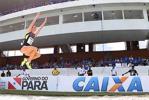 Maurren salta em Belém/ Foto: Wagner Carmo/CBAt