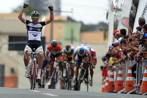 Vitória de Alcides Vieira / Foto: Ivan Storti/FPCiclismo