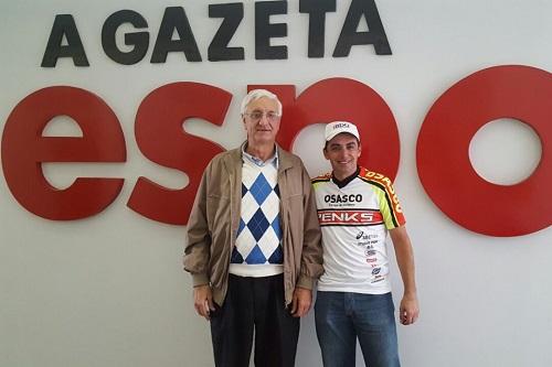 Jean Coloca com o presidente da Federação Paulista de Ciclismo, José Jorge Breve / Foto: Divulgação / Arquivo Pessoal 