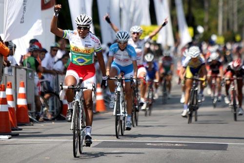 Vitória de Luciene em 2012 / Foto: Lucas Batista/FPCiclismo