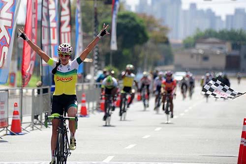  Cristiane garantiu o segundo título na competição / Foto: Caio Storti/FPcilcismo