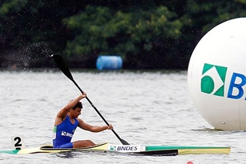 Os melhores canoístas do país, entre eles campeões mundiais, disputam o evento até domingo / Foto: Divulgação / CBCa