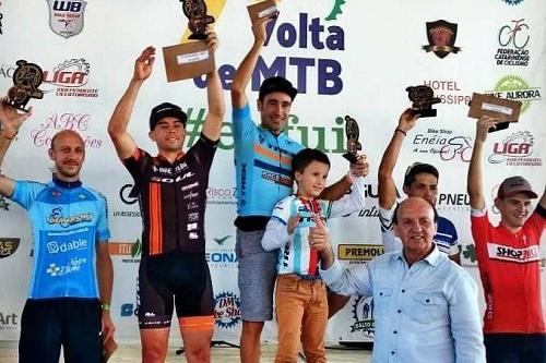 No MTB, primeiro lugar para Ricardo Pscheidt em Santa Catarina. No XTerra, triunfo de Sabrina Gobbo no Rio Grande do Norte, enquanto no triathlon olímpico, Clara Carvalho vence competição em Minas / Foto: Divulgação