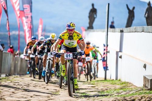 Prova aconteceu neste sábado (19). Sherman Trezza e Valéria Ruiz foram vice-campeões / Foto: Thiago Lemos/CIMTB Levorin