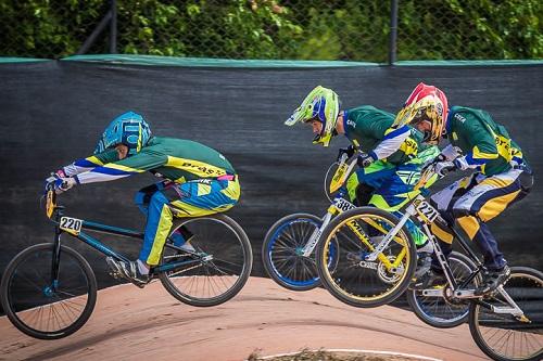 Foram 19 finalistas na Challenge, alcançando um ouro e dois bronzes. Pilotos da Elite entram na pista neste sábado (28) e domingo (29) / Foto: FVPhoto