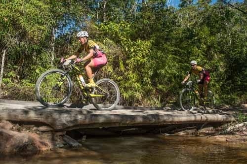 Celina Carpinteiro (esq.) na Brasil Ride 2017  / Foto: Ney Evangelista / Brasil Ride