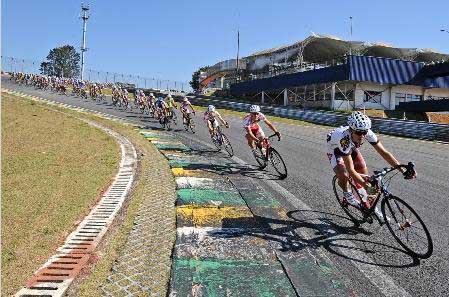 A 68ª edição da Prova Ciclística 9 de Julho é uma das atrações deste sábado, feriado no estado de São Paulo em razão das comemorações da Revolução Constitucionalista de 1932  / Foto: Sérgio Shibuya/MBraga Comunicação