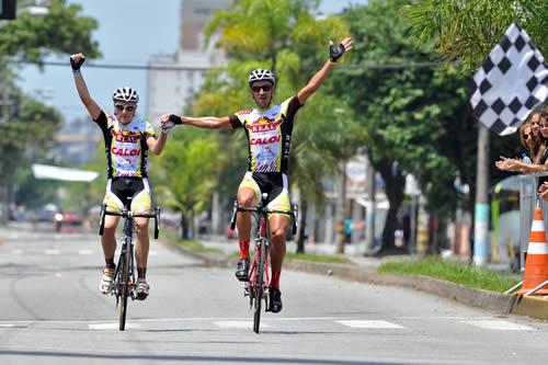 Com sete atletas entre os 10 melhores e as importantes três primeiras colocações na categoria elite masculina, a equipe de Sorocaba foi o grande destaque na 5ª Copa Hilário Diegues de Ciclismo/ Foto: Divulgação