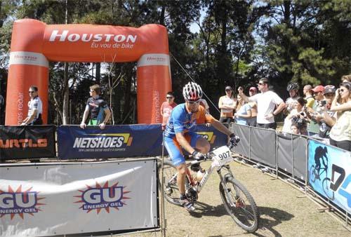 MTB 12 Horas - campeão geral / Foto: Divulgação Sampa Bikers