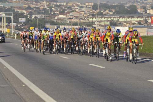 Pelotão do Tour do Brasil Volta Ciclística de São Paulo / Foto: Sérgio Shibuya / ZDL 