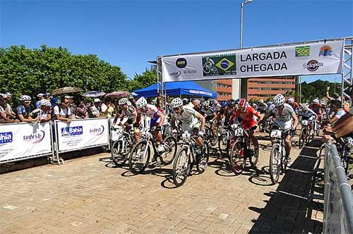 Largada do brasileiro 2012 / Foto: CBC/Divulgação