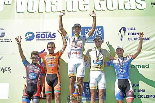 Pódio da 4ª etapa da Volta Ciclística de Goiás   / Foto: Divulgação