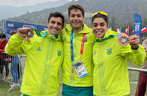 Cadu com José Gabriel e Raiza Goulão / Foto: Divulgação