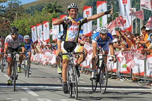 Teve Brasil nos dois primeiros lugares do pódio na primeira etapa do Tour do Rio 2011 / Foto: Tony D'Andrea / FOTOCOM.NET