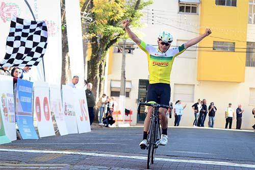 3ª Volta Ciclística de Guarulhos   / Foto: Luis Cláudio Antunes/Bike76.com