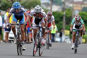 O principal é a perda calórica, quarenta minutos de passeio de bicicleta queima cerca de 300 calorias / Foto: Ivan Ivan Storti