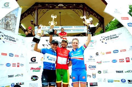 Pódio da Vuelta a El Salvador 2012 / Foto: Divulgação