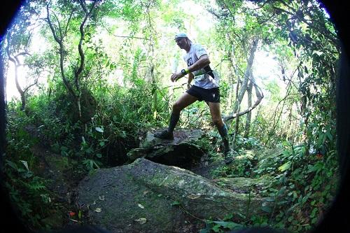 Acabou a espera! Quase quatro mil atletas participam da 22ª edição da maior corrida de revezamento da América Latina. Largadas começam às 4h15 no Trapiche da Avenida Beira-Mar Norte / Foto: Christian Mendes/Foco Radical