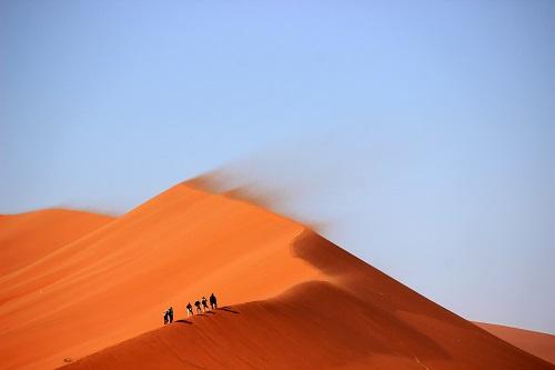 400 atletas correm pelo deserto mais quente do mundo em novembro / Foto: Divulgação/Sports Do