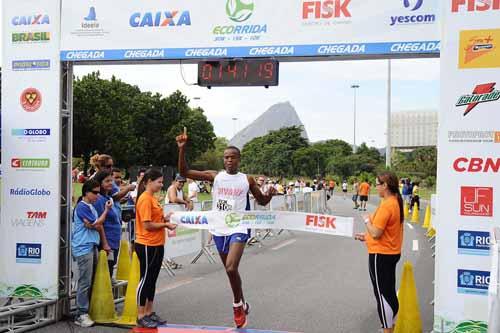 Vencedor no masculino em 2011  / Foto: Sérgio Shibuya/MBraga Comunicação