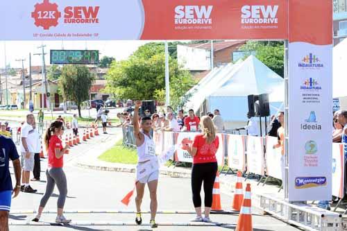 Campeão dos 12k no masculino / Foto: Sérgio Shibuya/MBraga Comunicação